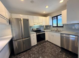 3525 SW 92nd Ave #3527, Miami, FL 33165
