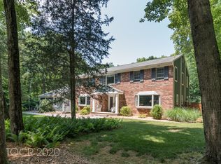 11 Seminole Dr, Ringwood, NJ 07456