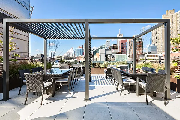 Rented by Compass | media 31