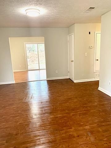 1st image of 6267 Green Hill Dr