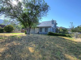 21221 Carriage Dr, Tehachapi, CA 93561