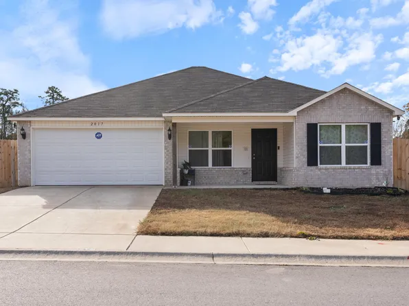2017 Milburn Dr, Benton, AR 72015
