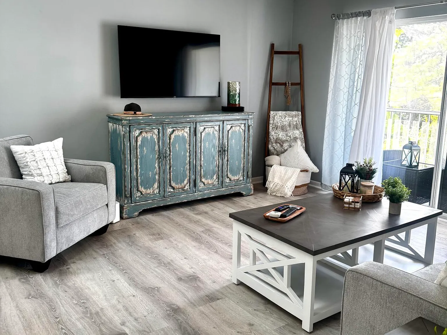 2 bed, 2.0 bath, 1018 sqft, $2,500 — Photo 3