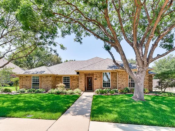 This lawn is incredible.