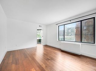 300 E 95th St APT 3A, New York, NY 10128