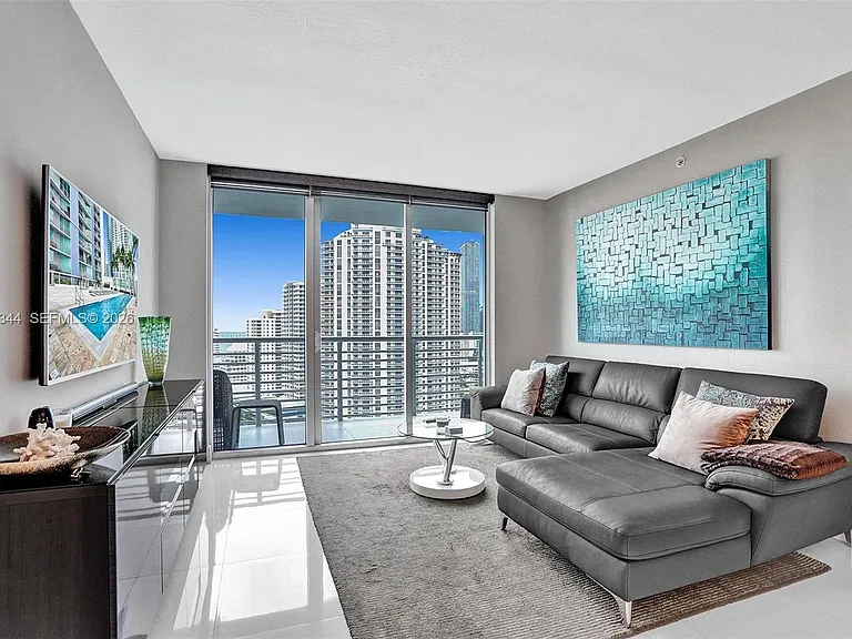 325 Biscayne Blvd #2519 — Photo 4
