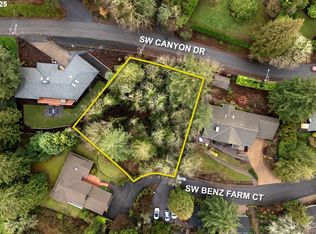 6750 SW Canyon Dr, Portland, OR 97225