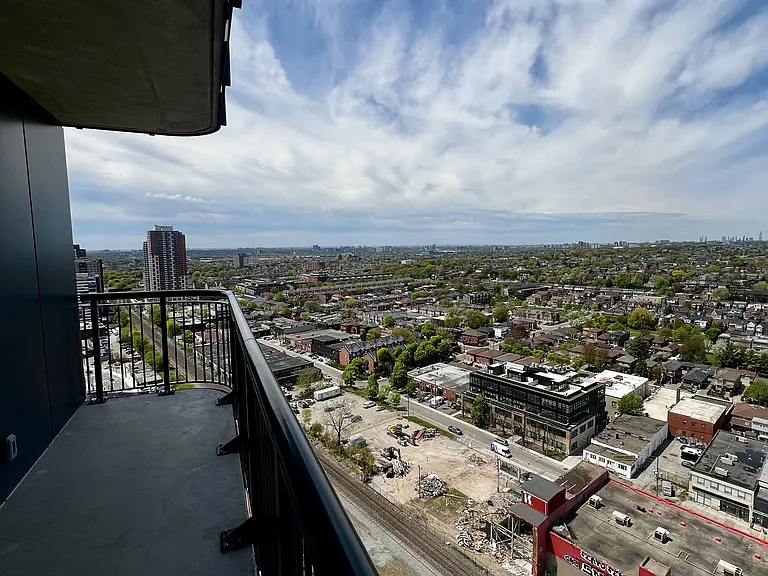 1185 Dupont St #2102 — Photo 19