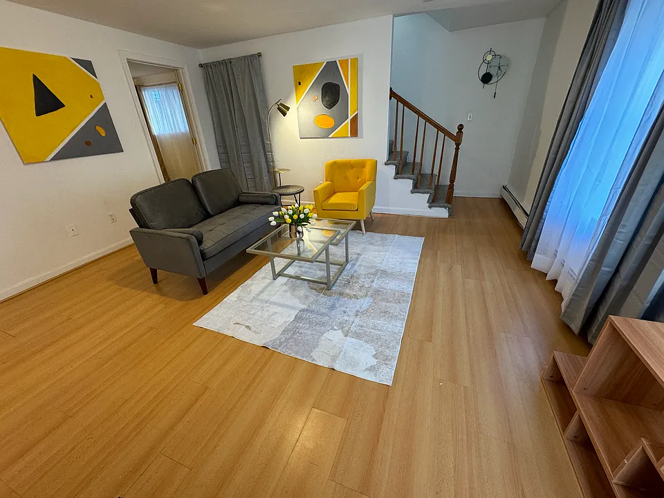 431 Washington St #9