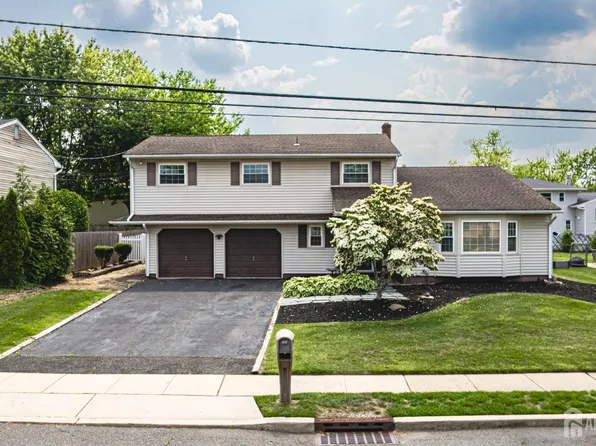 1208 Omaha Rd, North Brunswick, NJ 08902