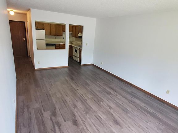 4th image of 1111 SE Elway St #108
