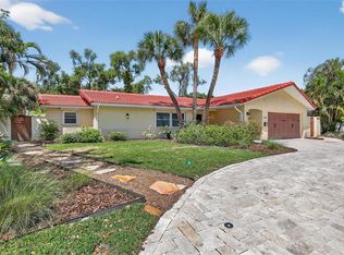 1200 Eden Isle Blvd NE, Saint Petersburg, FL 33704