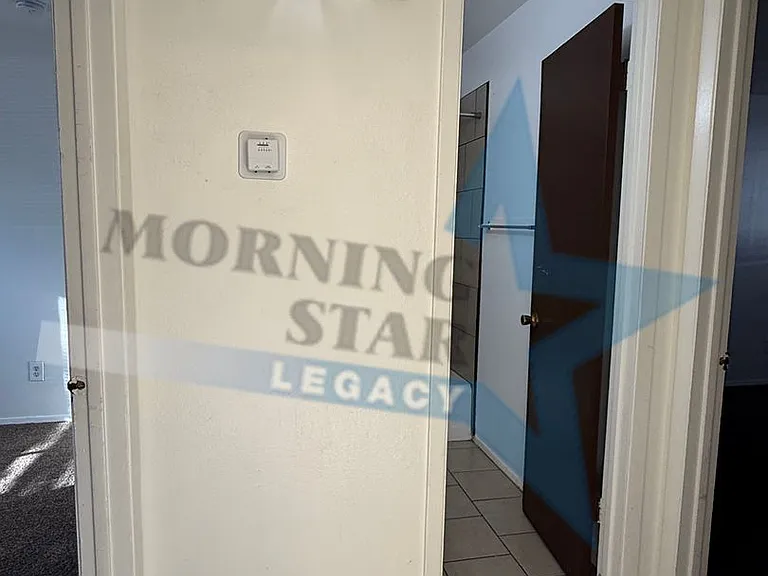 Puerta Del Sol Apartments — Photo 9