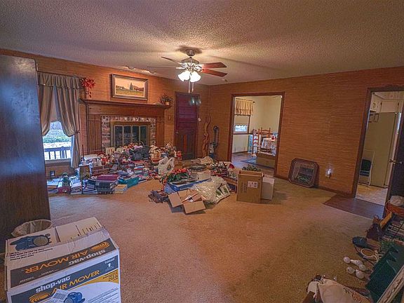 3rd image of 224 Cottondale Dr