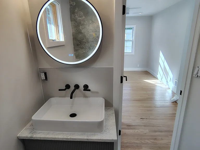 14 East Ave — Photo 5