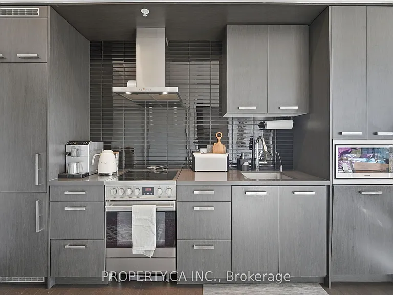 120 Bayview Ave #N-1004 — Photo 11