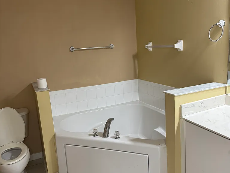 2693 Sunset Lake Dr — Photo 18