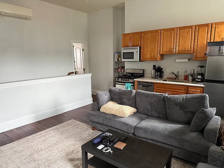 2033 Spruce St #8 — Photo 7