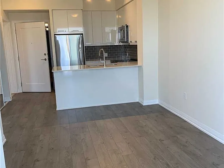 35 Watergarden Dr #1812 — Photo 3