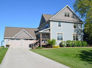 N8114 Townhall Rd, Eldorado, WI 54932