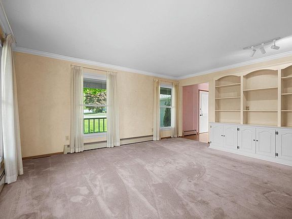 5th image of 4116 Michigan Shores DRIVE