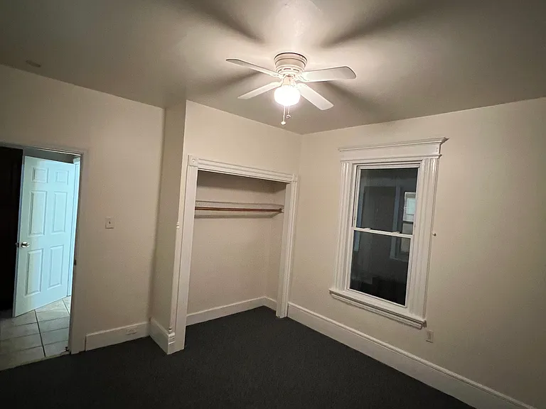 696 Kossuth St #1 — Photo 6