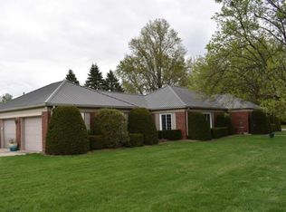 1900 Wilshire Dr, Frankfort, IN 46041