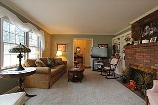 3rd image of 2275 Elmridge Dr NW