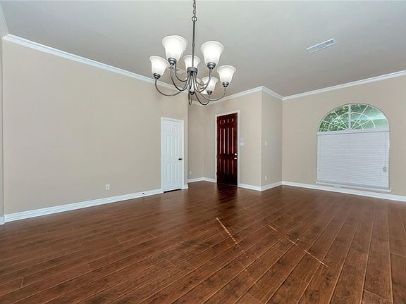 5th image of 2684 Waterway Dr