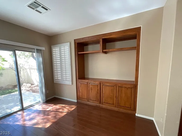 10841 Paradise Rd — Photo 5