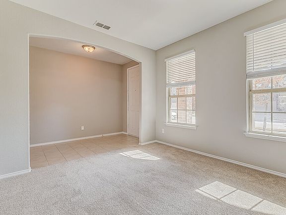 5th image of 4208 Glen Abbey Dr