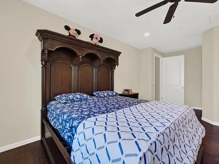 4725 Friesian Dr — Photo 11