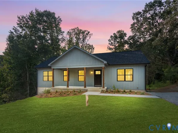 16663 Braswell St, Bowling Green, VA 22427