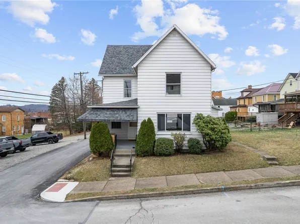317 9th St, Ellwood City, PA 16117