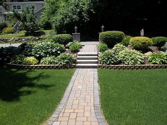 Gorgeous Landscaping!