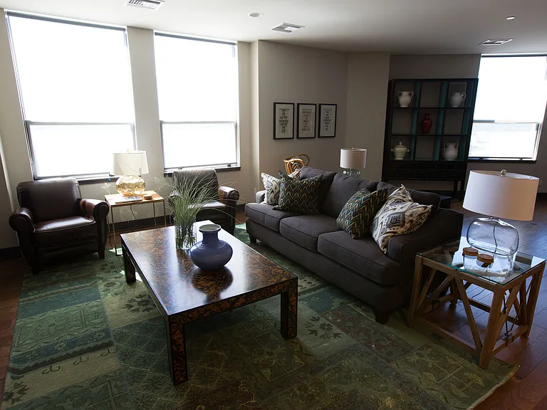 McKay Tower Furnished Apartments — Photo 25
