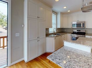 600 Trapelo Rd APT 11, Waltham, MA 02452