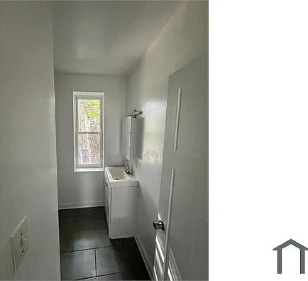 2531 N Dover St — Photo 11