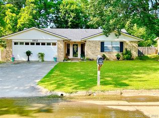 1812 Timberline Rd, Muskogee, OK 74403