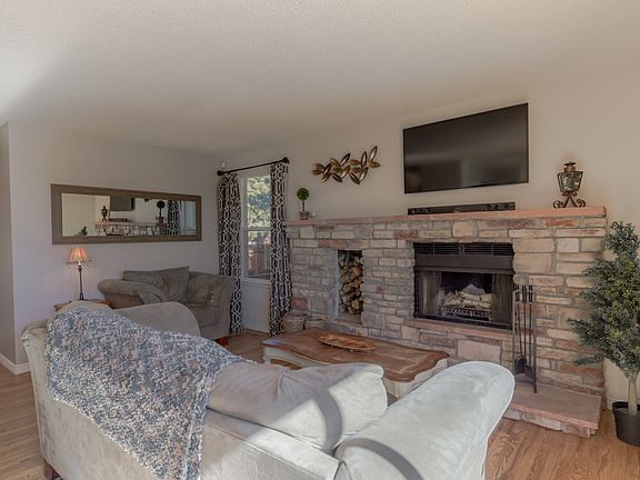 5th image of 7550 Conifer Dr