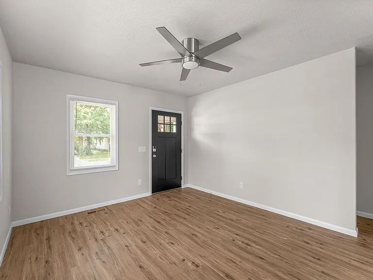 514 S Fort Ave — Photo 4