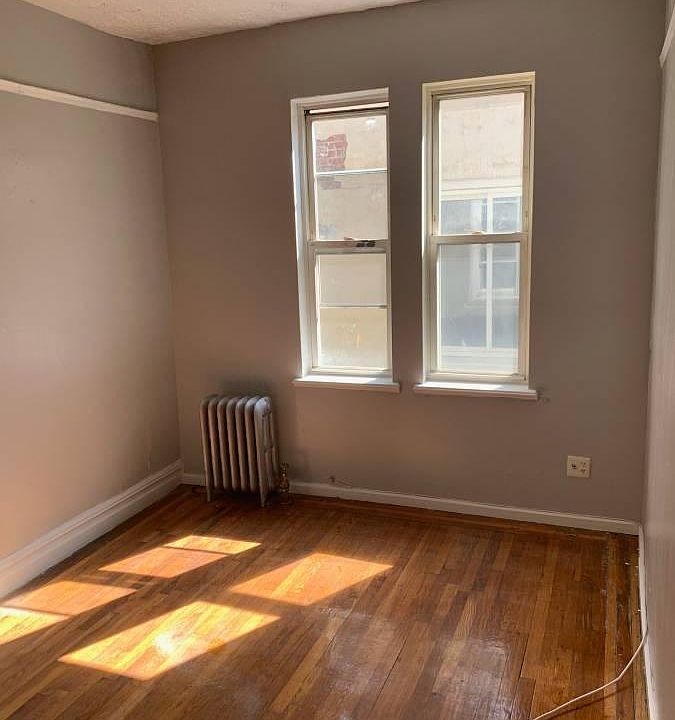 2nd image of 747 E 215th St #2