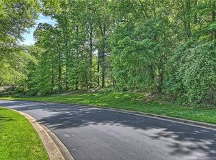 4533 Fox Brook Ln, Charlotte, NC 28211