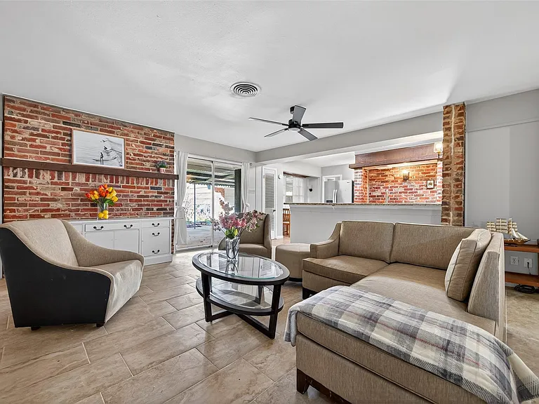 9310 Cliffwood Dr — Photo 19