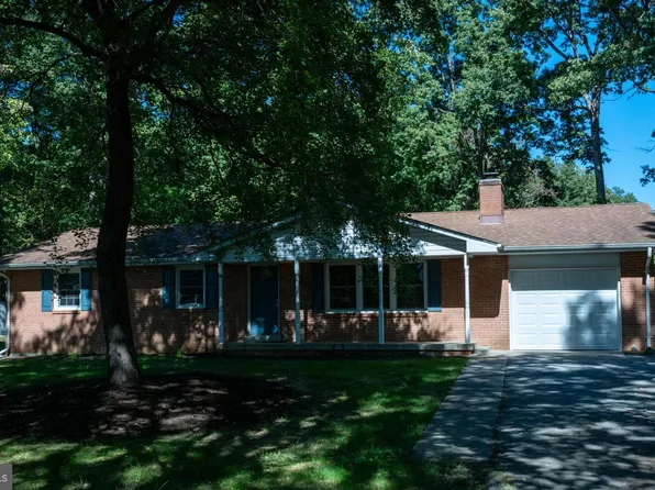 9470 Bland St, Waldorf, MD 20603