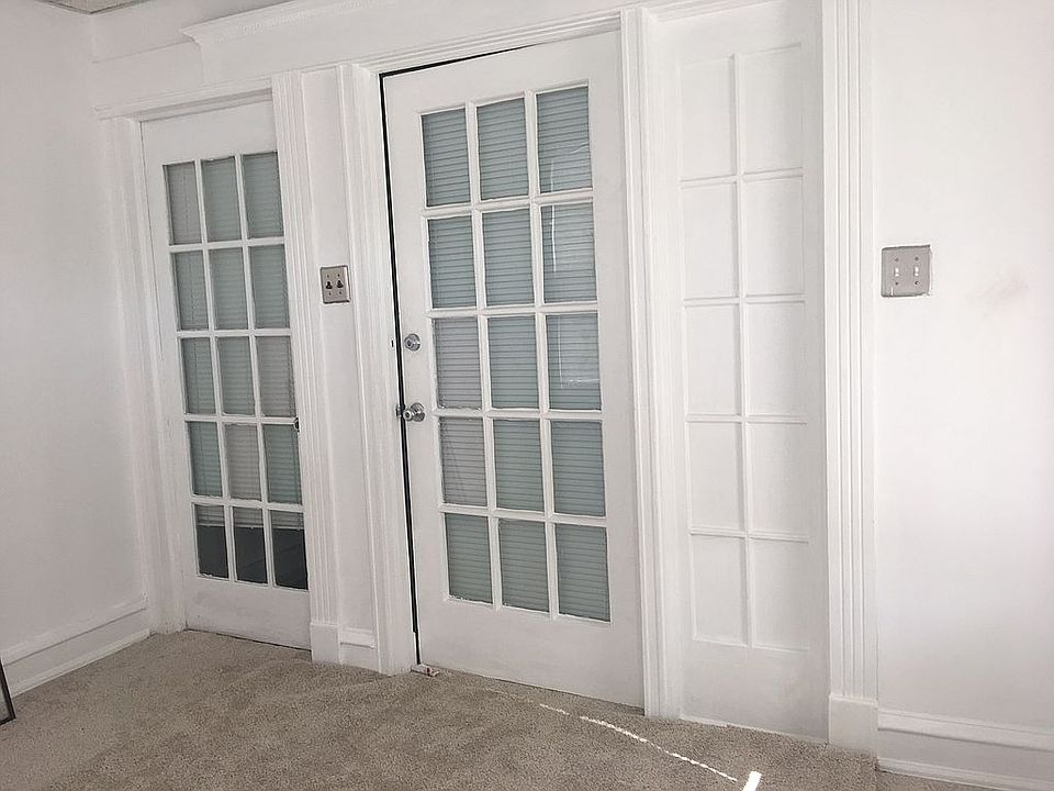 Both unit entrance