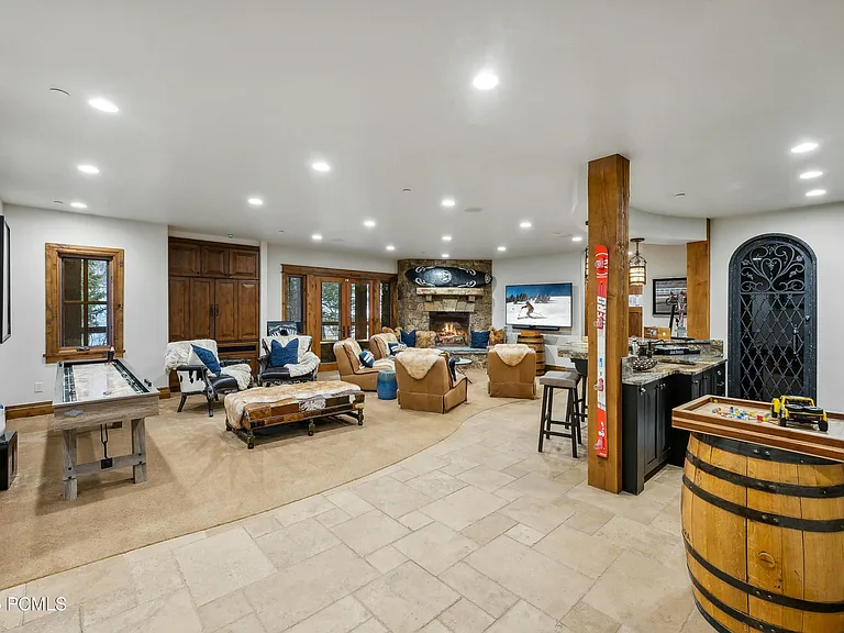 2520 Bear Hollow Dr — Photo 29