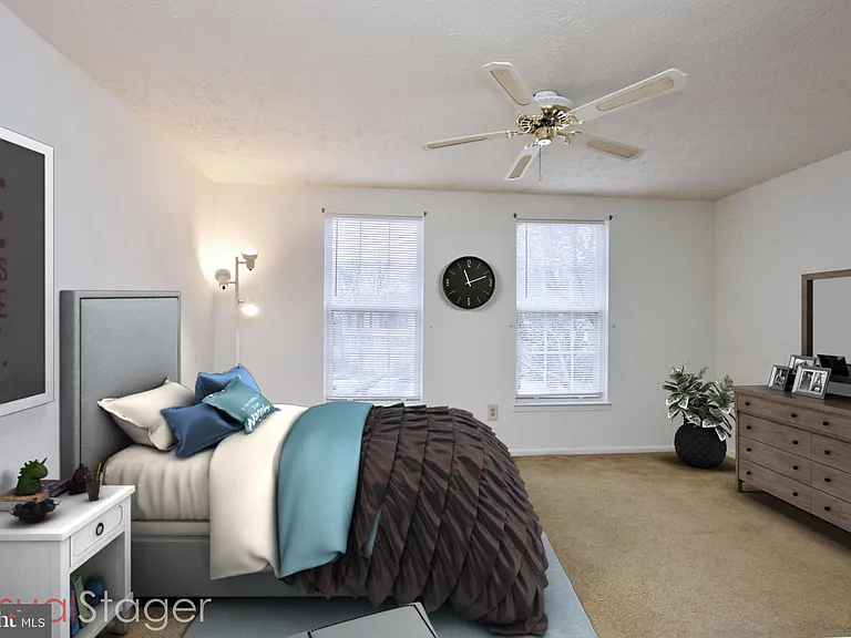 1915 Belmont Ridge Ct — Photo 16