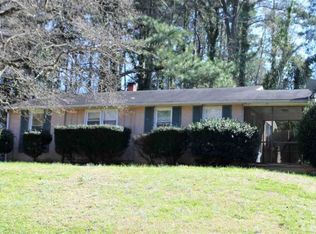 3316 Pinecrest Dr, Raleigh, NC 27609