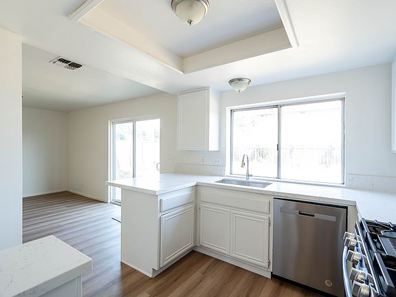 4th image of 24111 Mount Russell Dr #1
